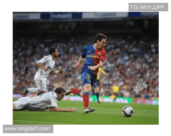 上海足球队的节奏解析与战术深度剖析探秘之旅 上海足球队的节奏解析与战术深度剖析探秘之旅