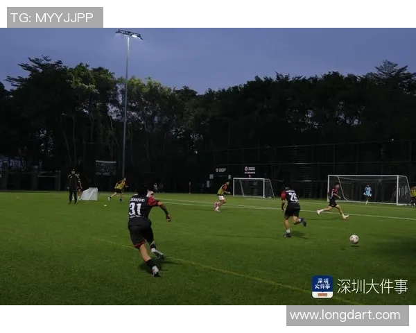 深圳足球队在足球战术排行榜中荣登第九名展现出强劲实力与潜力 深圳足球队在足球战术排行榜中荣登第九名展现出强劲实力与潜力